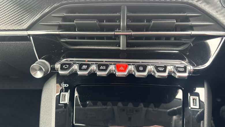 Peugeot 208 1.2 PureTech 100 Allure Premium 5dr Petrol Hatchback